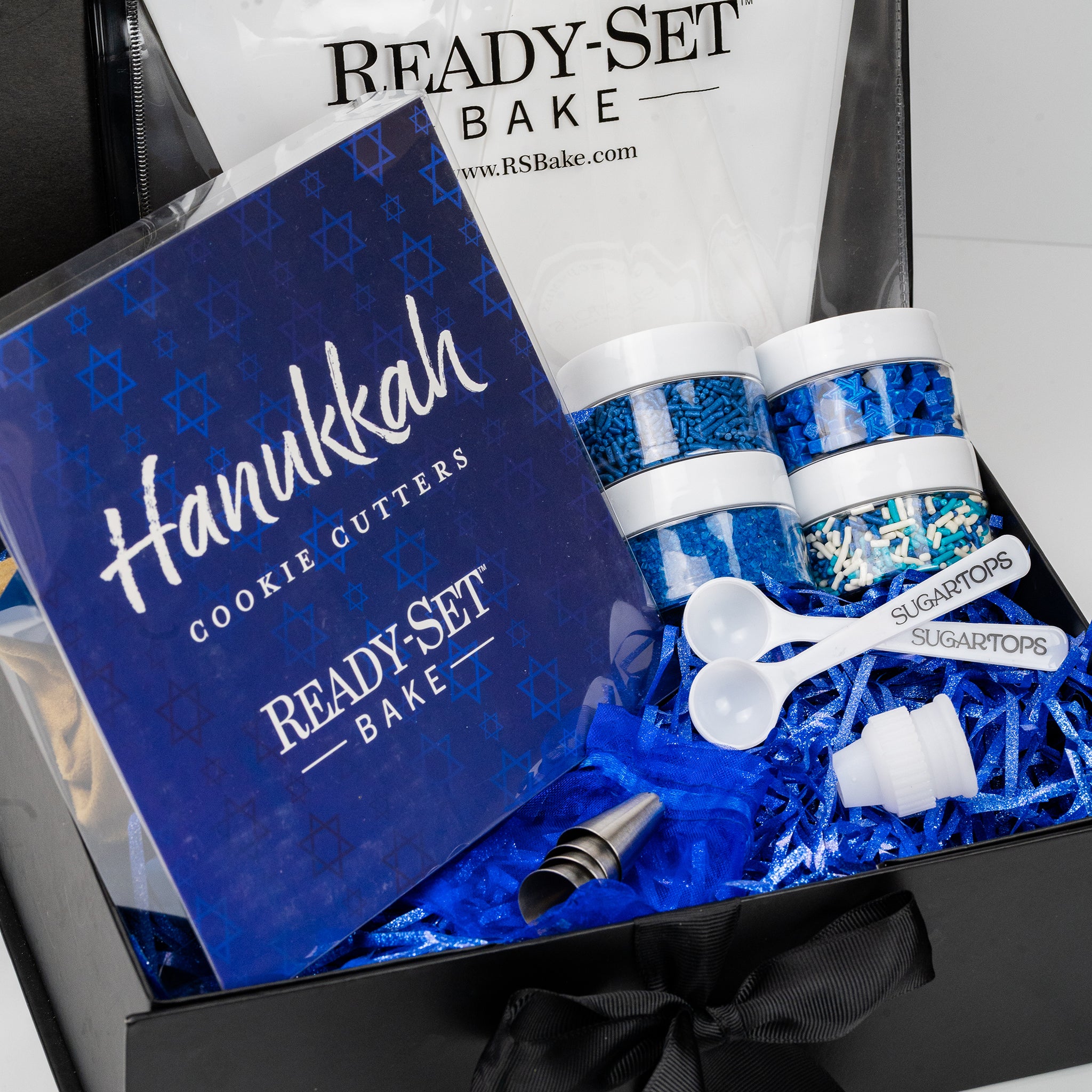 Holiday handcrafted soy candles