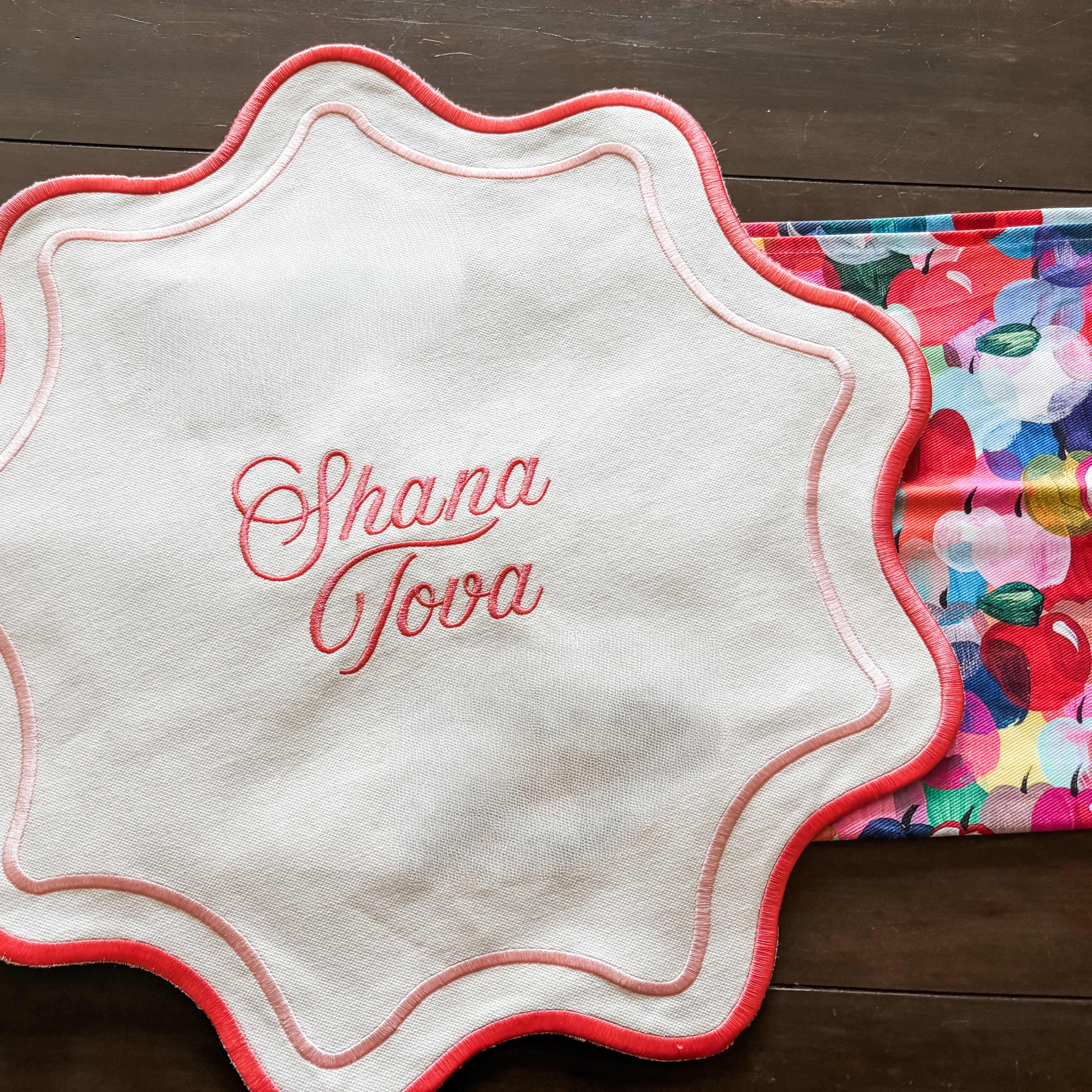 Rosh Hashanah Modern Challah Cover, Scalloped Edge- Peace Love Light Shop