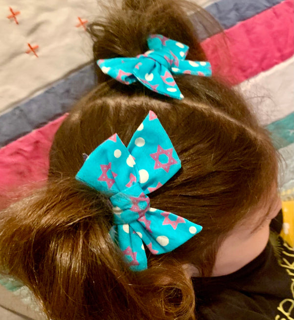 Hair bow, star of David, Hanukkah gift- Peace Love Light Shop