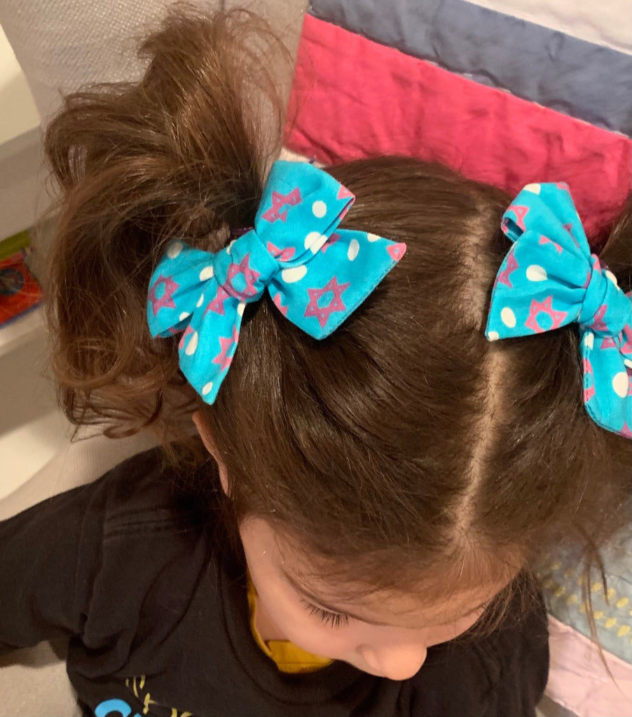 Hair bow, star of David, Hanukkah gift- Peace Love Light Shop